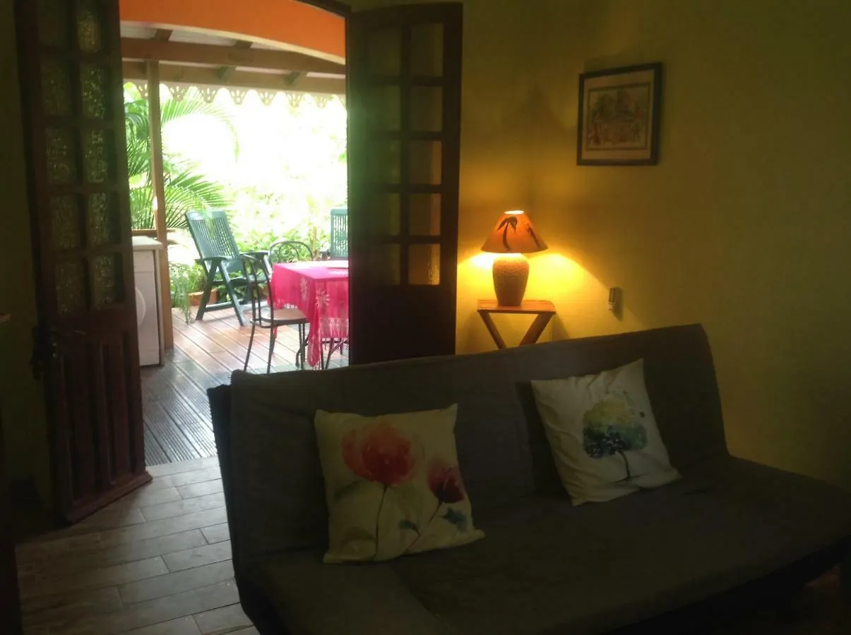Maison d'hôtes Villa Manguier Riviere-Salee